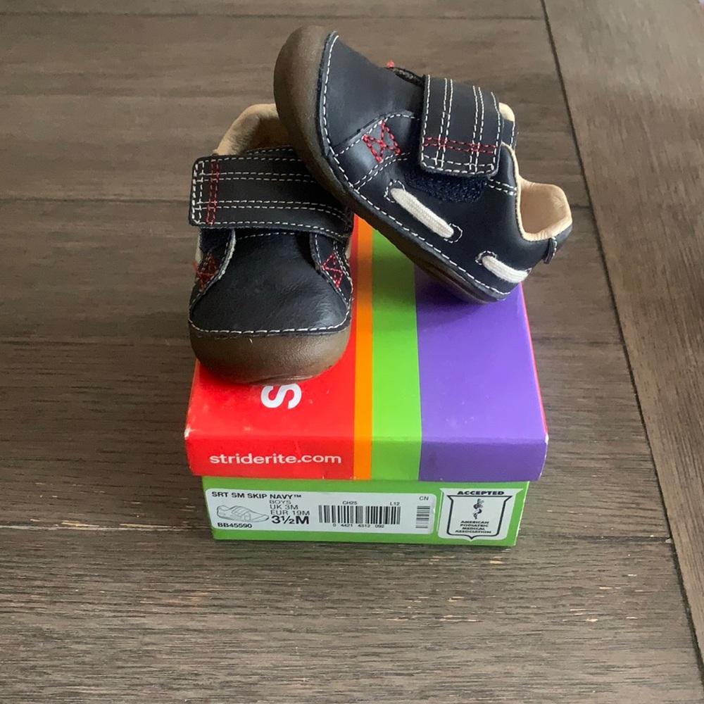 Baby size 3.5 stride rite sneakers